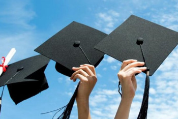 Фотография к новости: Лишь 15% выпускников "Болашака" работают в регионах Казахстана - Ешенкулов