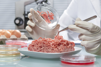 Фотография к новости: Минздрав усилит контроль за некачественной пищевой продукцией