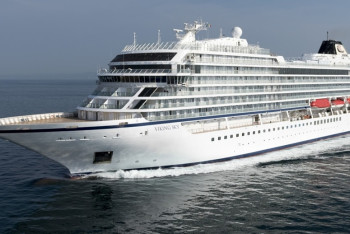 Фотография к новости: Среди экипажа лайнера "Викинг Скай" есть двое граждан Казахстана