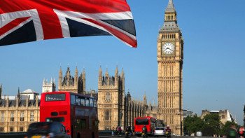 Фотография к новости: Поездку в Великобританию подарят финалистам конкурса среди школьников