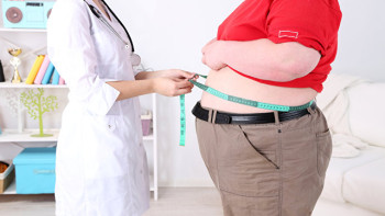 Фотография к новости: Ежедневное употребление одной банки газированной воды добавляет 7 кг веса - Минздрав