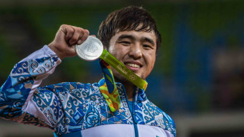 Фотография к новости: Елдос Сметов и Галбадрах Отгонцэцэг выступят на турнире по дзюдо в Париже