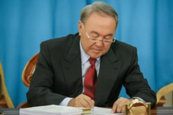 Фотография к новости: Назарбаев выразил соболезнования родным и близким Шерхана Муртазы 