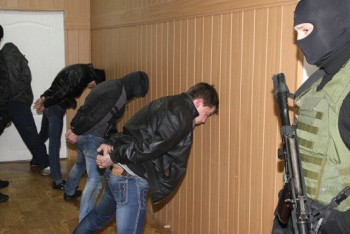 Фотография к новости: Казахстанец задержан за управление преступной бандой в России