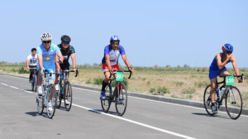 Фотография к новости: Арыстанбек Мухамедиулы: Алаколь – жемчужина нашей страны