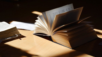 Фотография к новости: Разгадать загадку и выиграть 30 тыс долларов могут читатели книги об Астане 