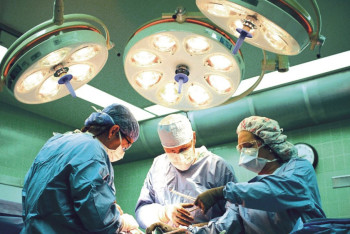 Фотография к новости: Подходы Минздрава в вопросах лечения рака раскритиковали в соцсетях