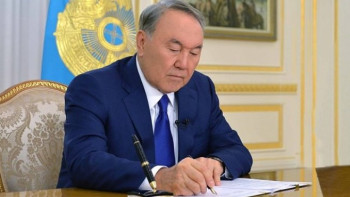 Фотография к новости: Закон о защите детей от информации подписал Назарбаев 