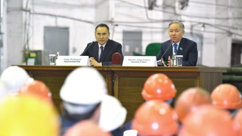 Фотография к новости: Нигматулин рассказал жамбылцам о законодательной поддержке инициатив Президента страны