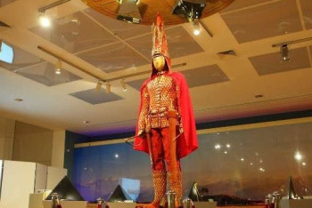 Фотография к новости: Жители Москвы смогут увидеть "Золотого человека" 