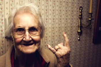 Фотография к новости: Апашка-терминатор набирает популярность в сети