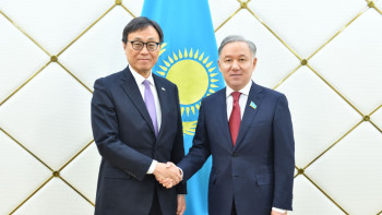 Фотография к новости: Нигматулин принял посла Японии в Казахстане Кавабату