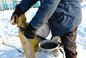 Фотография к новости: Скоро снег будем есть - жители Акмолинской области месяц живут без воды