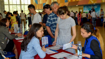Фотография к новости: Более 18 тысяч астанчан нашли работу через Центр занятости