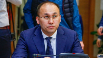 Фотография к новости: Даурен Абаев посетил ВКО в рамках разъяснения Послания Президента РК