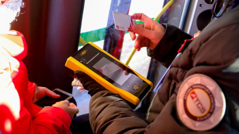 Фотография к новости: Как будут ловить "зайцев" в столичных автобусах, рассказали в "Астана LRT"