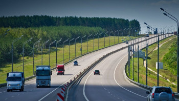 Фотография к новости: Как развивается придорожная инфраструктура, рассказал депутат 