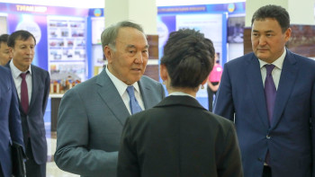 Фотография к новости: Назарбаев пригласил баянаульских аксакалов в Астану