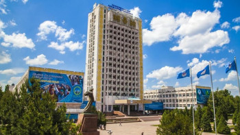 Фотография к новости: Около 200 млн тенге ежегодно привлекает КазНУ для соцпомощи малоимущим студентам
