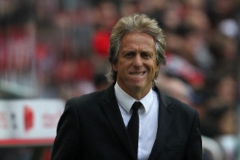 Фотография к новости: Мы никогда не играли на искусственном газоне – главный тренер "Спортинга" об "Астана Арена"