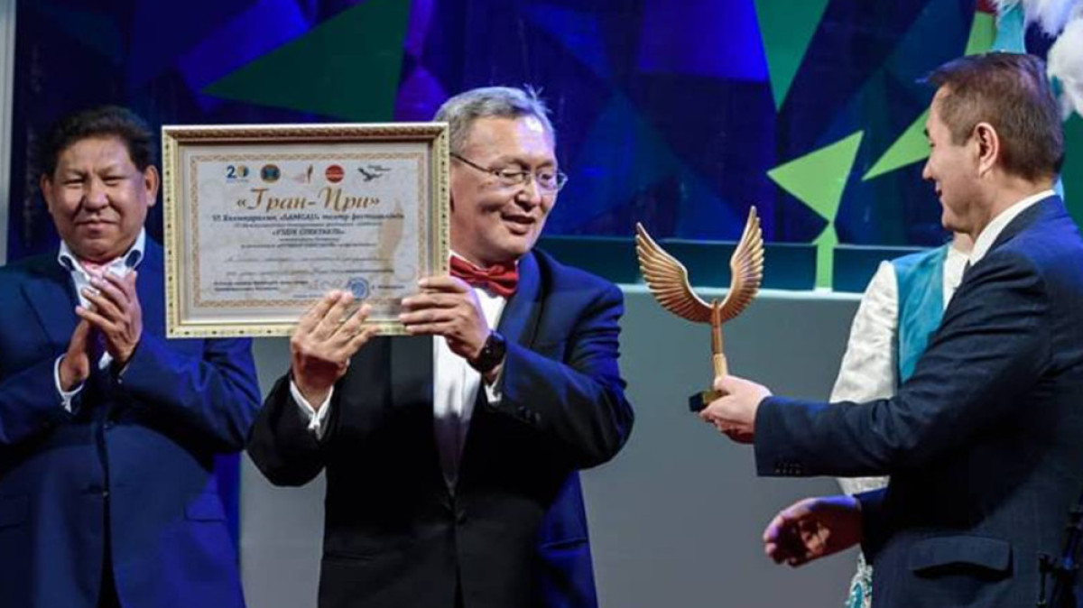  facebook.com/Gorky-Theatre