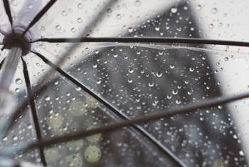 Фотография к новости: Шквал и дожди ожидаются на большей части Казахстана 9 июня