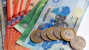 Фотография к новости: В Казахстане увеличат зарплату 275 тысячам гражданских служащих 