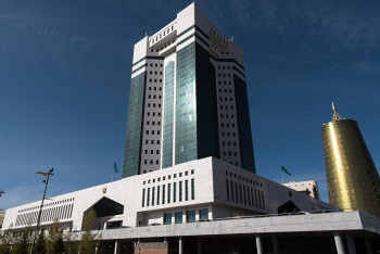 Фотография к новости: Омбудсмен призвал Правительство помочь страдающим гемофилией казахстанцам