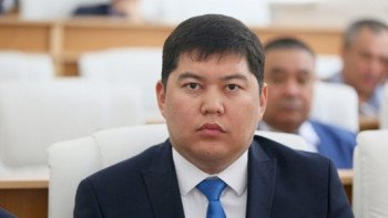 Фотография к новости: Даниал Ахметов попросил акима Усть-Каменогорска уволиться