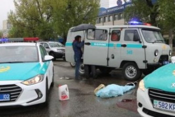 Фотография к новости: Сбивший насмерть девушку в Алматы водитель арестован