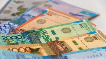 Фотография к новости: В Семее работники ликвидированной авиакомпании получили зарплаты спустя семь лет 