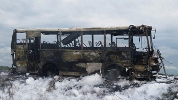 Фотография к новости: Полностью сгорел рейсовый автобус на трассе в СКО