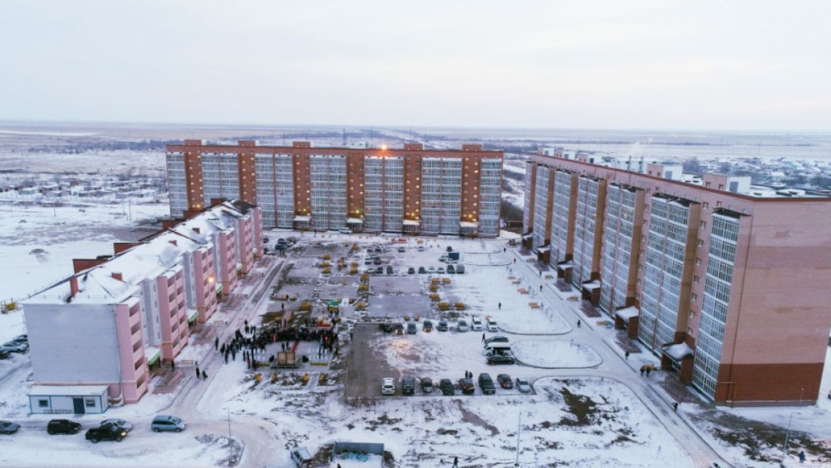  автора