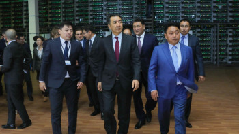 Фотография к новости: Бакытжану Сагинтаеву показали экибастузские биткоины