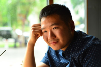 Фотография к новости: Казахстанского режиссера задержали в Иране 