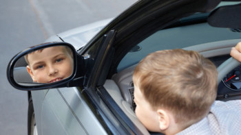 Фотография к новости: Третье авто за неделю угнал и разбил второклассник в Уральске 