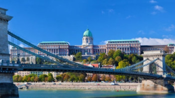 Фотография к новости: Венгрия выступает за упрощение визового режима с Казахстаном