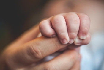 Фотография к новости: Ослепшему по вине матери актюбинскому малышу частично восстановили зрение 