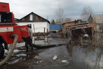 Фотография к новости: На помощь спасателям ВКО выехали специалисты Павлодарской области