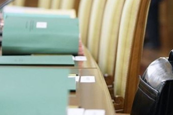 Фотография к новости: За конфликт с коллегой привлечён к ответственности аким в Карагандинской области