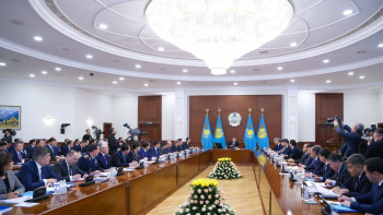 Фотография к новости: Довести долю МСБ в ВВП до 28,2% в 2019 году поручил Президент