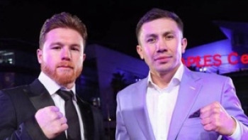 Фотография к новости: Альварес  признал силу Головкина и сравнил его с Джейкобсом