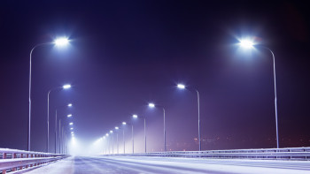 Фотография к новости: До конца 2019 года в Атырауской области реализуют два проекта по освещению улиц