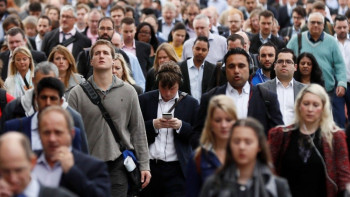 Фотография к новости: Принять меры по охвату незанятой молодёжи профобразованием поручил Сагинтаев