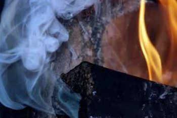 Фотография к новости: Ребенок и двое взрослых погибли от отравления угарным газом в Шымкенте