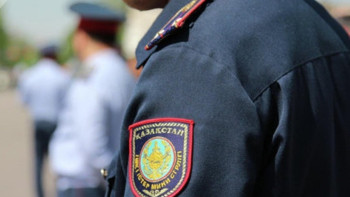 Фотография к новости: По 4,5 млн тенге заплатят полицейские, уличённые в вымогательстве 