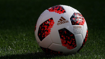 Фотография к новости: Мяч финала ЧМ-2018 подарят спасённым детям в Таиланде