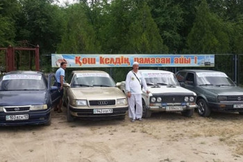 Фотография к новости: Таксисты бесплатно развозят пассажиров в Актау