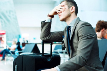 Фотография к новости: На задержку самолёта пожаловались пассажиры рейса Актау-Атырау