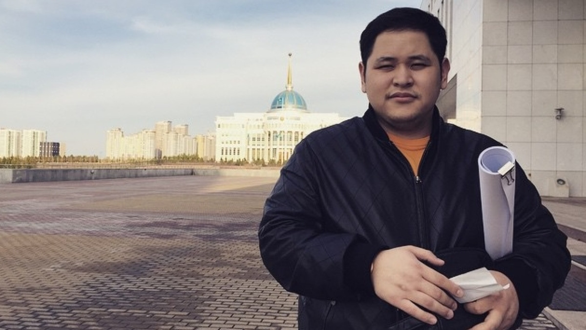  с личной страницы Ернара Акимкулова в Facebook 